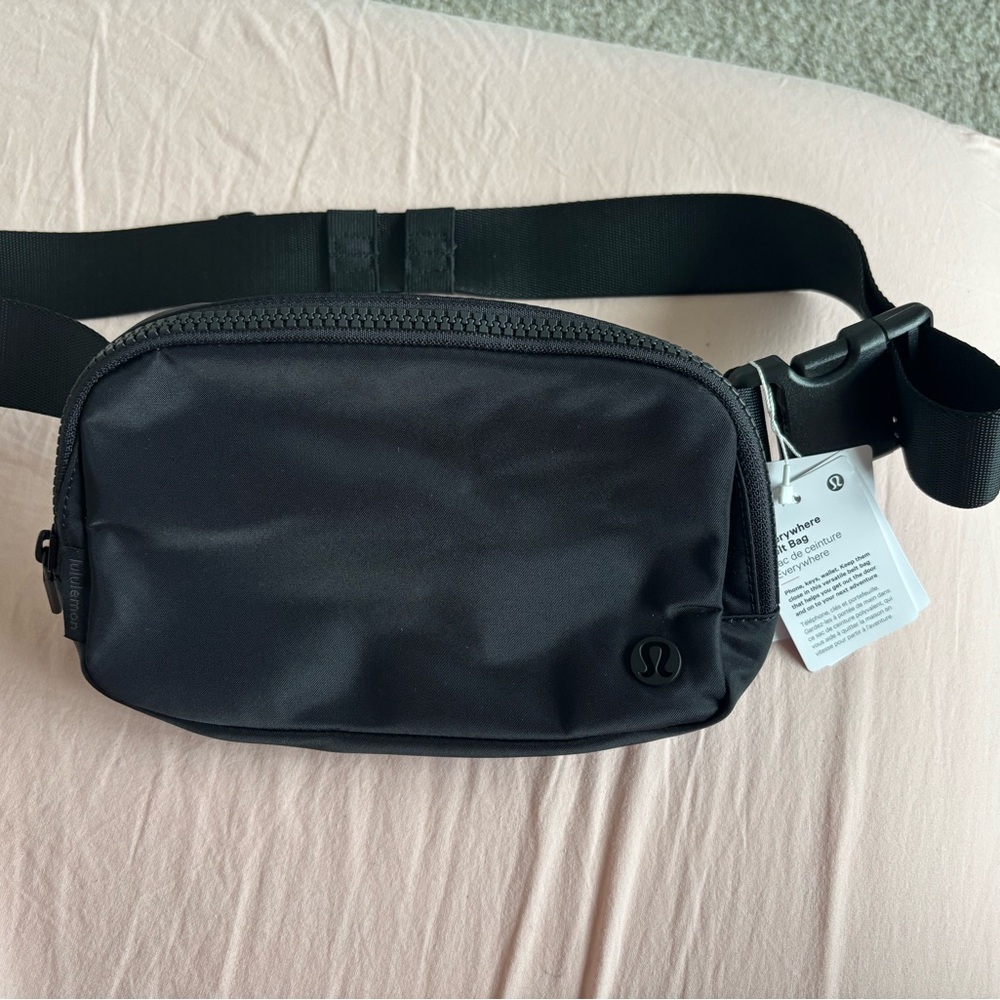 lululemon athletica Black Belt Bag